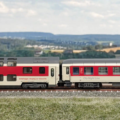 Minimaler, vorbildgerechter Abstand zwischen zwei City Night Line CNL Wagen von LS Models